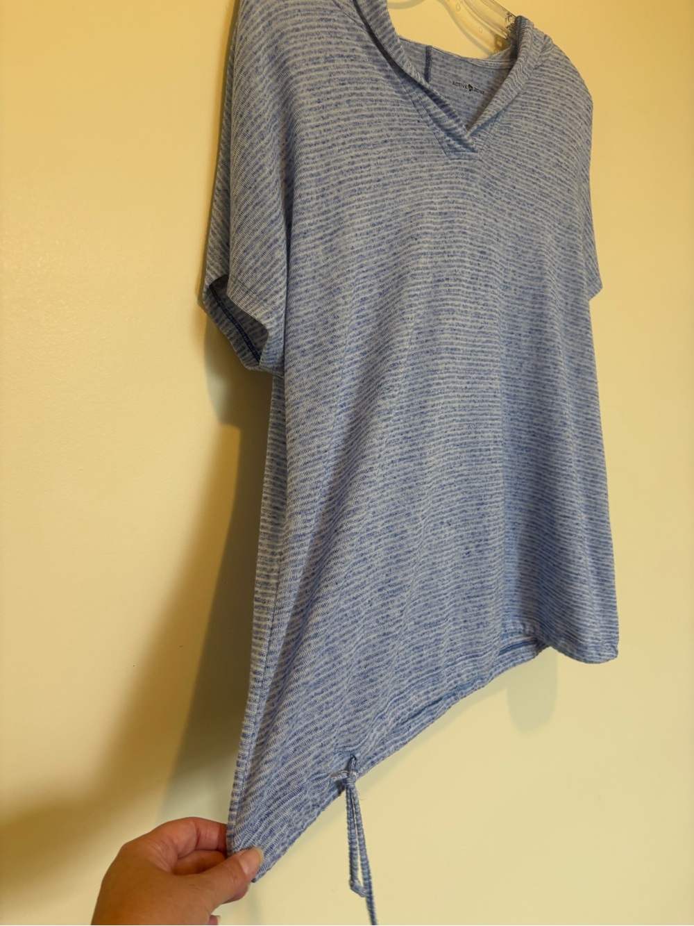 Women’s Active Zone  Blue V-Neck Hooded Short Sleeve Top  plus Size X Pennington